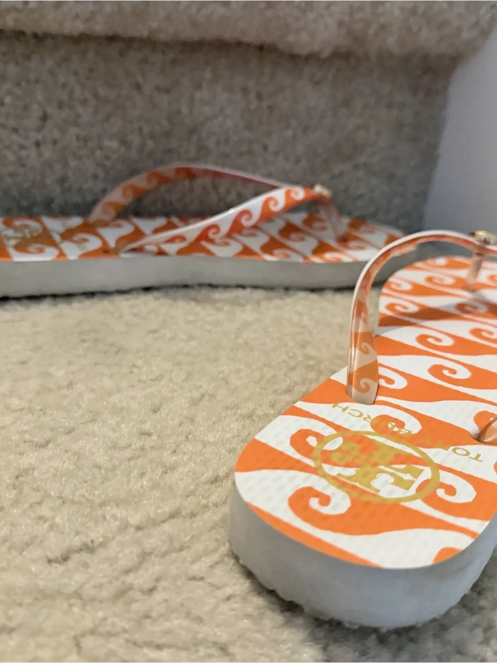 Tory Burch Orange & White Swirl Flip Flops size 6